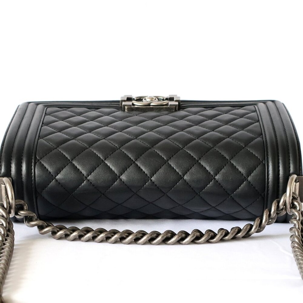 CHANEL Black Quilted Leather Shoulder Bag with Silver Hardware - Picture 8 of 14